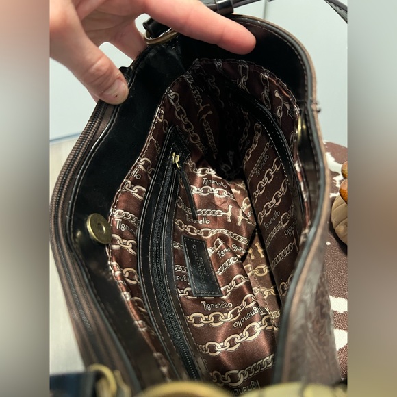 Vintage Paisley Tignanello Brown and Black Embossed Leather Shoulder Bag - Picture 3 of 6